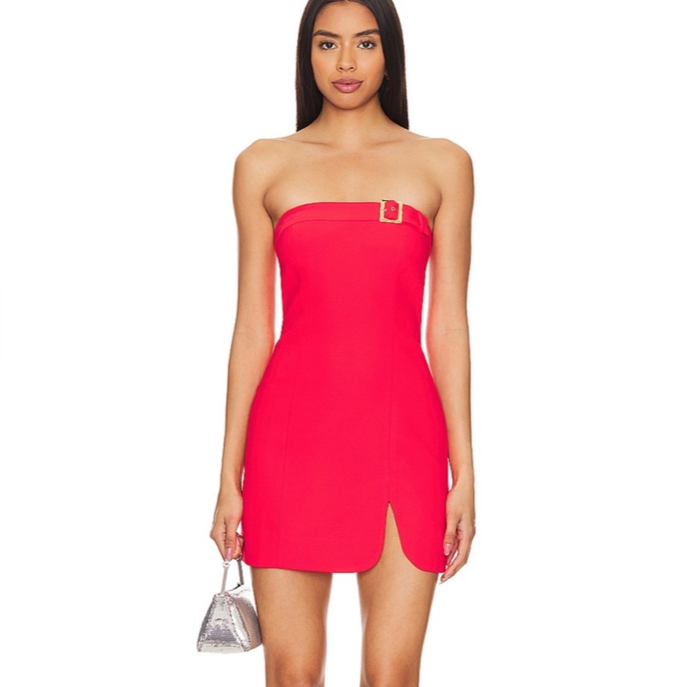 Elegant Red Sleeveless Dress